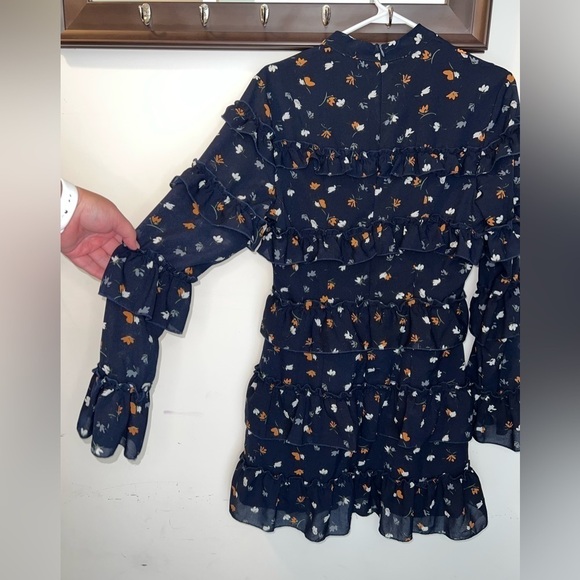 PrettyLittleThing Ladies Blue Ruffled Mid Length Dress Size 6 - Picture 8 of 9